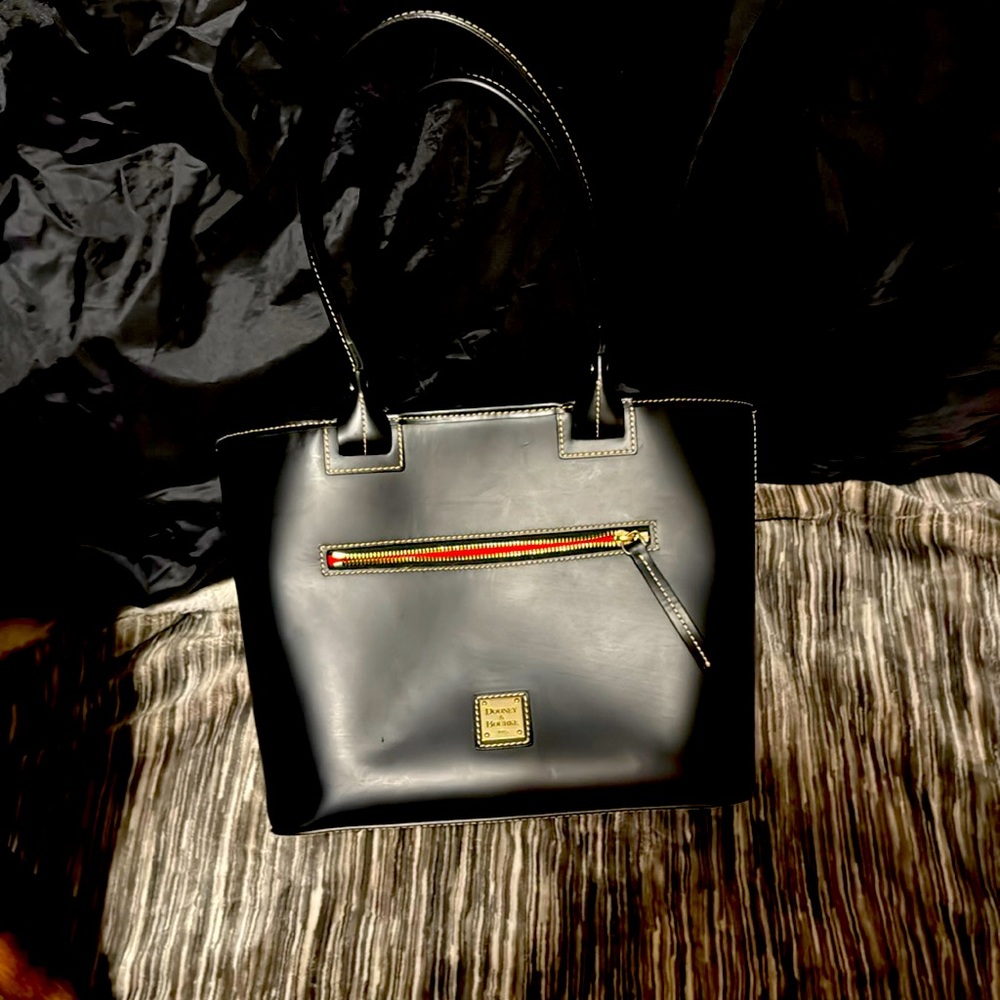 Dooney and Burke black leather beacon purse